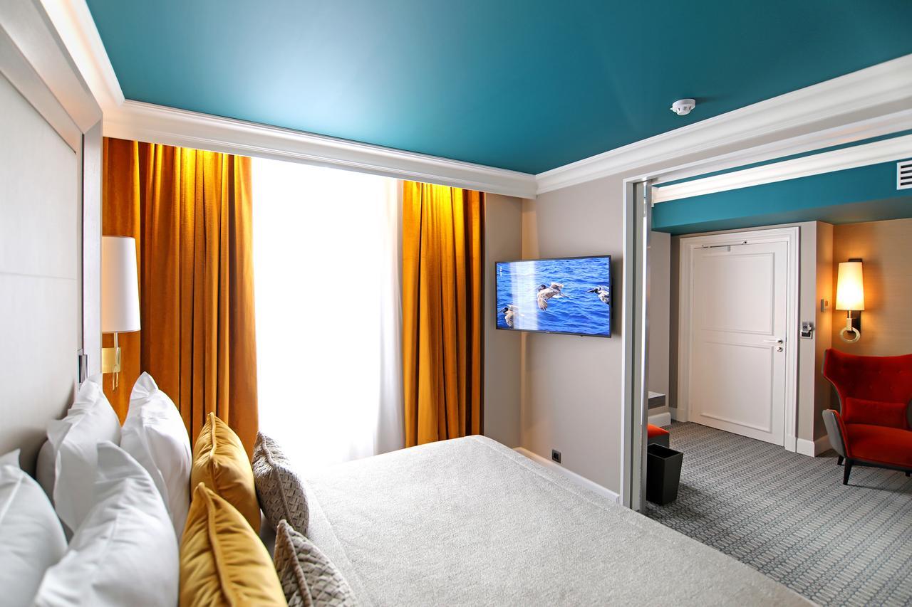 Hotel Alchimy Albi Luaran gambar